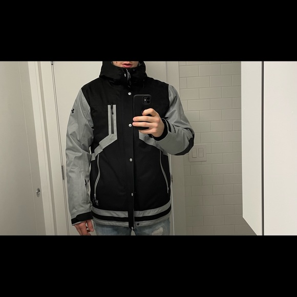 Under Armour Stormtech Winter Jacket - Picture 2 of 2